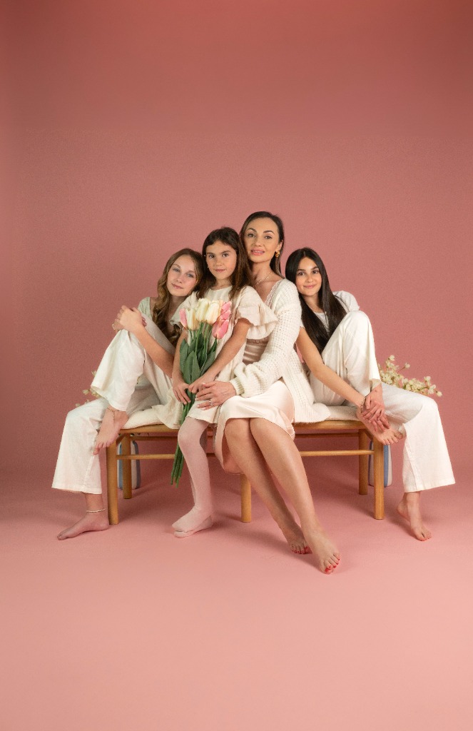 Mother & Daughters Studio Session