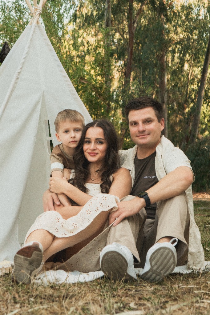 Teepee Tent Family Session